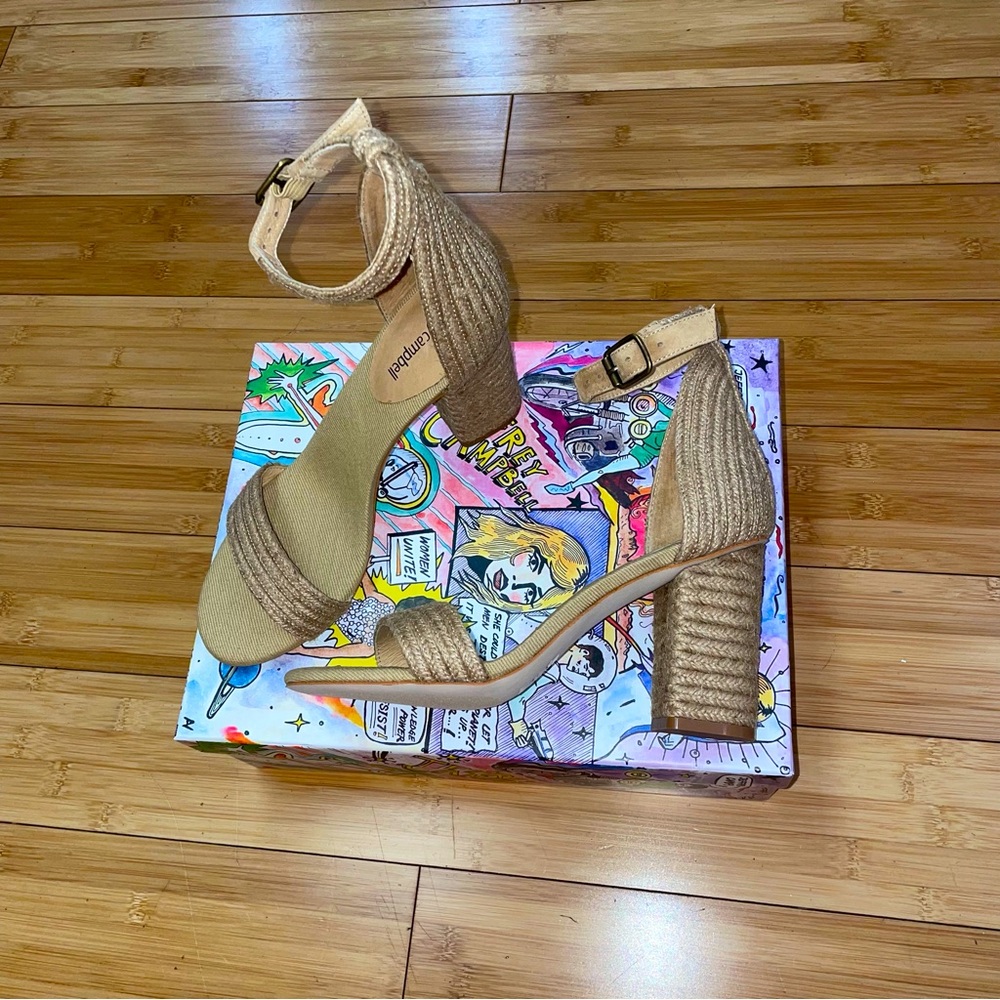 NWT Jeffrey Campbell Sandals